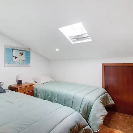 Duplex T4 Com Piscina * Apúlia