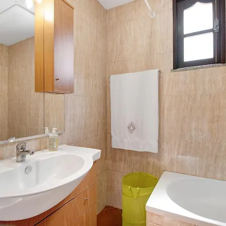 Duplex T4 Com Piscina * Apúlia
